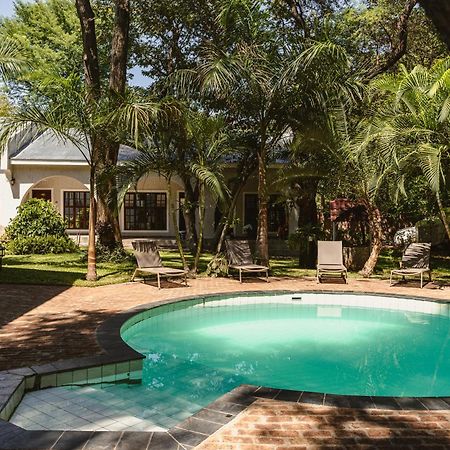 Jacaranda Lodge Victoria Falls Kültér fotó