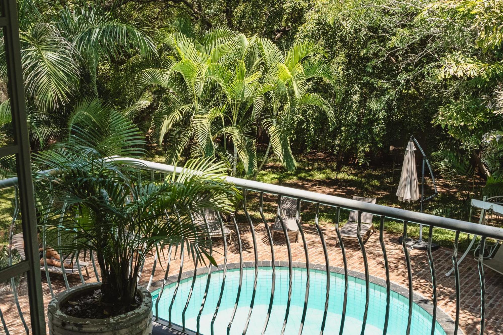 Jacaranda Lodge Victoria Falls Kültér fotó